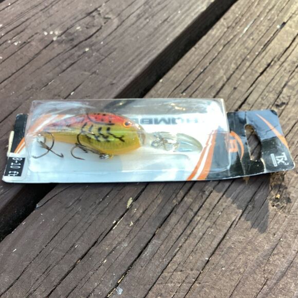 Bomber Fat Free Shad Crankbait 8-10 FT Fishing Lure Red Yellow Green Hooks - Picture 2 of 4